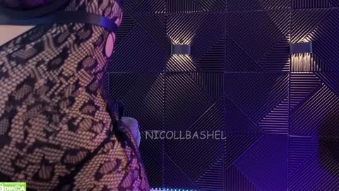 Nicoll  Independent model online show from January 25, 8:10 am