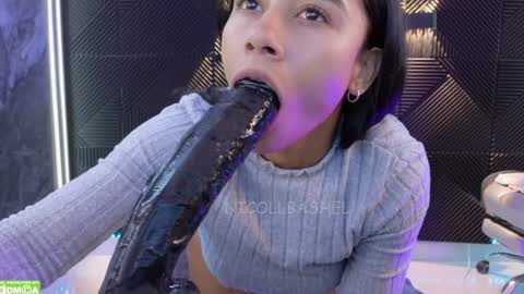 Nicoll  Independent model online show from February 3, 10:36 am