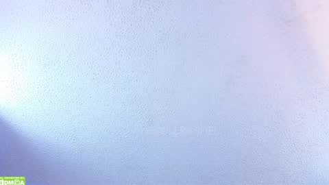 Nicoll  Independent model online show from February 27, 5:45 am