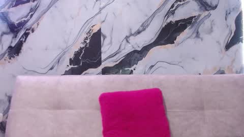 Snapshot of nicolle_gomes chatting on November 22, 10:31 pm nicolle gomes online show from November 22, 10:31 pm