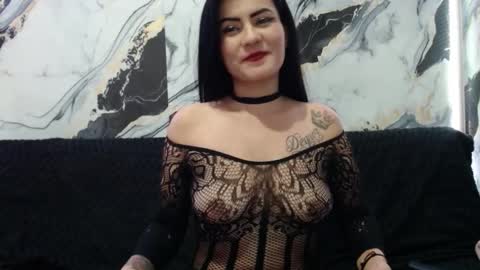 Snapshot of nicolle_gomes chatting on November 27, 11:29 pm nicolle gomes online show from November 27, 11:29 pm