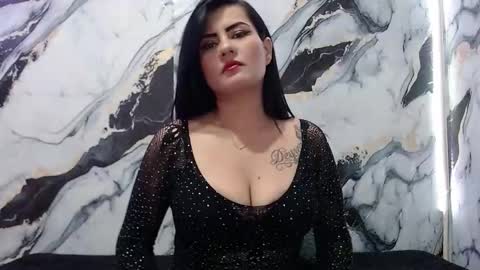 Snapshot of nicolle_gomes chatting on December 18, 7:31 pm nicolle gomes online show from December 18, 7:31 pm