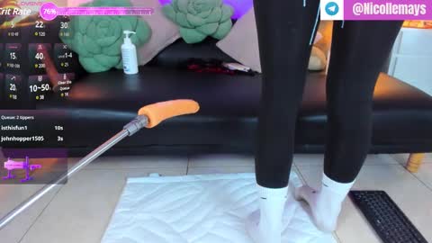 Snapshot of nicolle_mays chatting on February 20, 7:30 pm Nicolle Mays online show from February 20, 7:30 pm