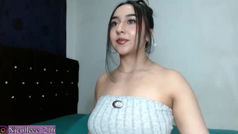 Nicolle online show from October 3, 5:32 pm