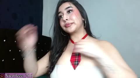 Nicolle online show from October 21, 4:30 pm