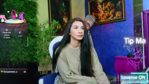 Nicolle online show from November 18, 9:14 am