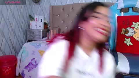 Nicolle Miley online show from February 28, 2:42 am