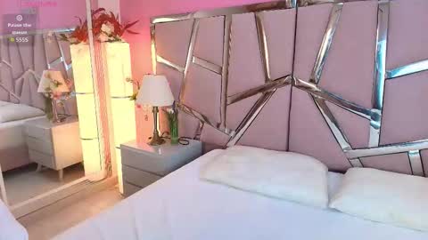 nicollevsconttei online show from January 15, 7:17 pm