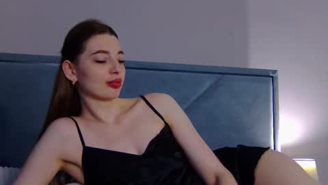 NicolRos online show from March 29, 1:55 pm