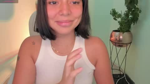 NicolRoss online show from January 2, 4:46 pm