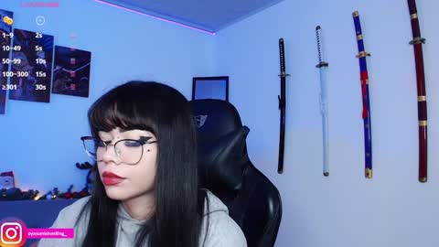 Lizzie online show from December 17, 8:10 pm