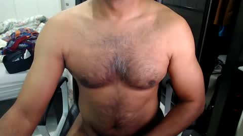 Snapshot of night_rider09711 chatting on December 7, 7:38 am night_rider09711 online show from December 7, 7:38 am