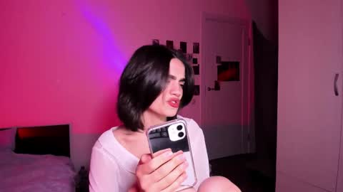 Snapshot of nightfloatt chatting on January 15, 5:05 pm Daisy online show from January 15, 5:05 pm