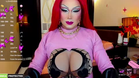 Snapshot of nightmare_natalia chatting on December 5, 9:17 pm Natalia online show from December 5, 9:17 pm