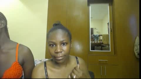 Snapshot of nightnurse_xx chatting on October 12, 3:11 pm Tina online show from October 12, 3:11 pm