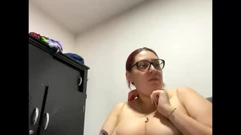 Anni online show from November 3, 7:48 pm