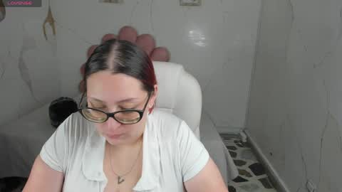 Anni online show from April 3, 4:43 am