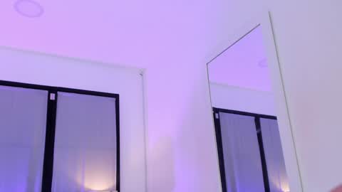 Niicole online show from December 11, 7:14 pm