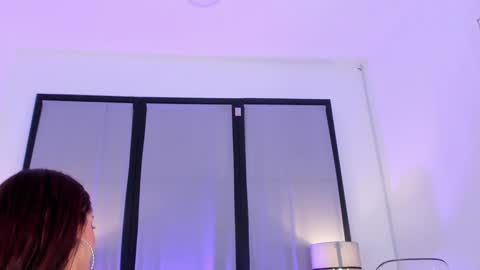 Niicole online show from December 14, 9:18 am