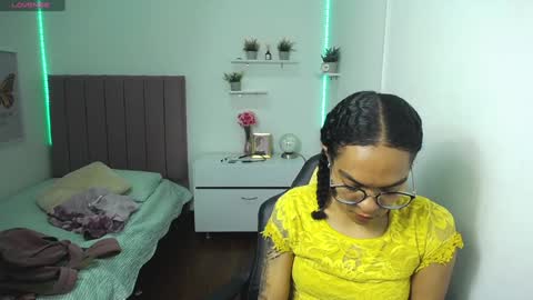         online show from December 3, 6:28 pm