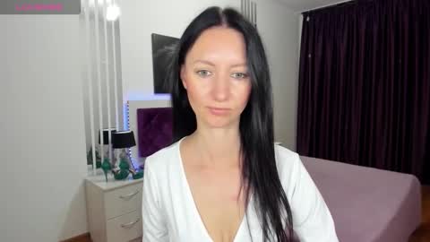 NikaLewis online show from September 18, 4:36 am