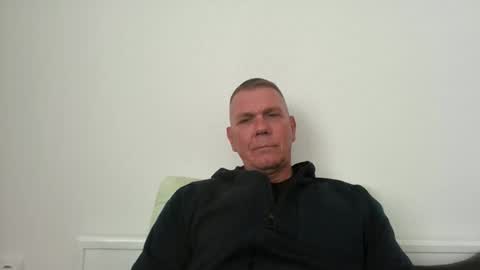 Snapshot of nikan77 chatting on March 3, 8:53 am nikan77 online show from March 3, 8:53 am