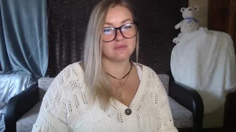 Nika online show from September 19, 4:14 am