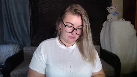 Nika online show from October 20, 3:51 am