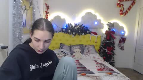 Snapshot of nikastarkk chatting on December 13, 3:16 am nikastarkk online show from December 13, 3:16 am