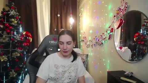 Snapshot of nikastarkk chatting on December 17, 3:28 am nikastarkk online show from December 17, 3:28 am