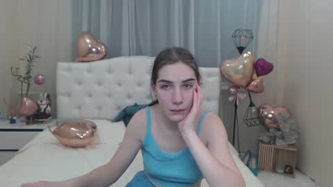 Snapshot of nikastarkk chatting on February 19, 7:38 pm nikastarkk online show from February 19, 7:38 pm