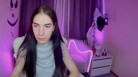 nikastarkk online show from October 22, 7:02 pm