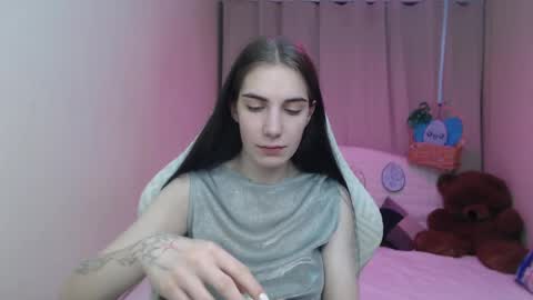 nikastarkk online show from April 3, 6:50 pm