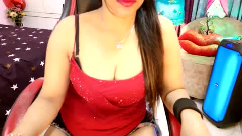 nikatheempress online show from April 10, 10:31 am