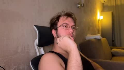 Celine online show from November 2, 6:16 am