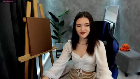 Snapshot of niki_cutes chatting on January 13, 1:02 am niki_cutes online show from January 13, 1:02 am