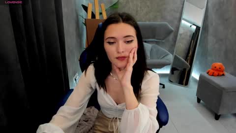 Snapshot of niki_cutes chatting on January 13, 4:07 am niki_cutes online show from January 13, 4:07 am