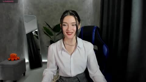 Snapshot of niki_cutes chatting on January 21, 7:58 am niki_cutes online show from January 21, 7:58 am