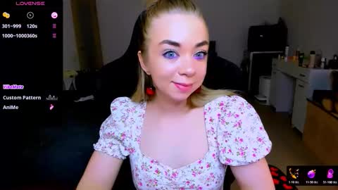 nikigoddesss online show from March 17, 10:02 pm