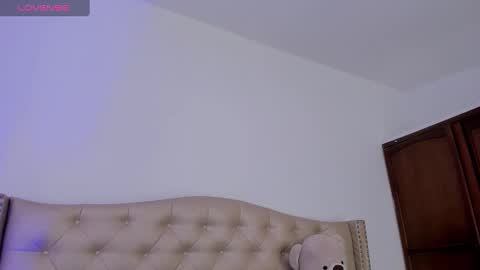 Niikii online show from January 31, 8:54 pm