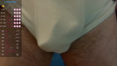 Snapshot of nikitin21 chatting on January 4, 2:35 am Sasha online show from January 4, 2:35 am