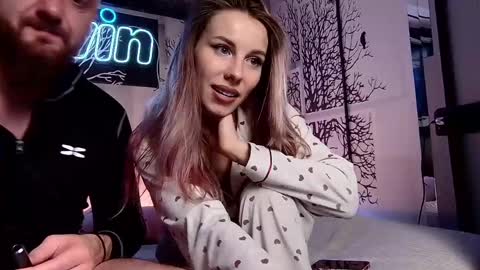 nikki7377 online show from March 12, 11:20 am