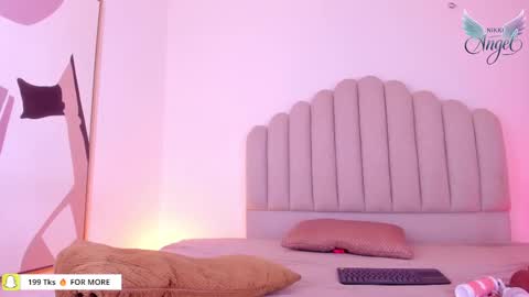 Snapshot of nikki_angel_ chatting on September 26, 7:29 pm NIkki Angel online show from September 26, 7:29 pm