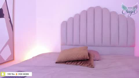 Snapshot of nikki_angel_ chatting on September 29, 7:30 pm NIkki Angel online show from September 29, 7:30 pm