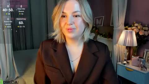 Nikki online show from November 10, 1:04 am