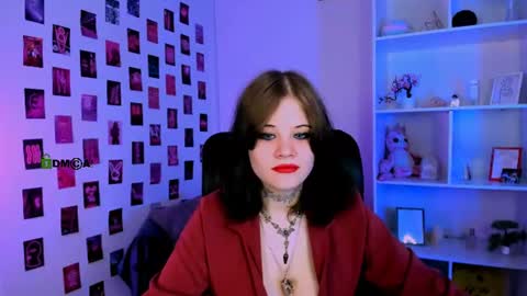 Snapshot of nikki_kiss_ chatting on July 19, 8:40 am nikki_kiss_ online show from July 19, 8:40 am
