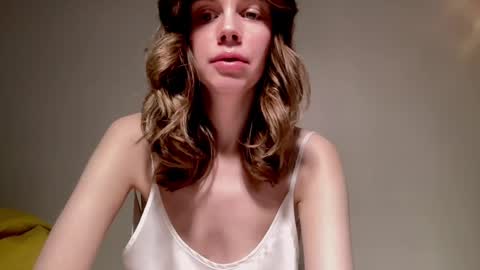 Nikki online show from December 7, 10:12 am