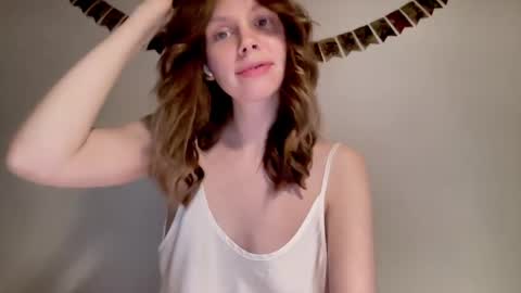 Nikki online show from December 27, 1:18 pm