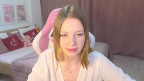 Beatrice online show from July 19, 11:03 am