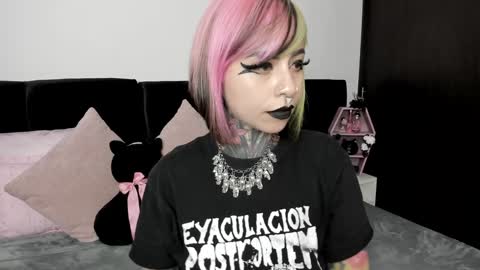 Nikki Ramone   online show from January 23, 2:50 pm